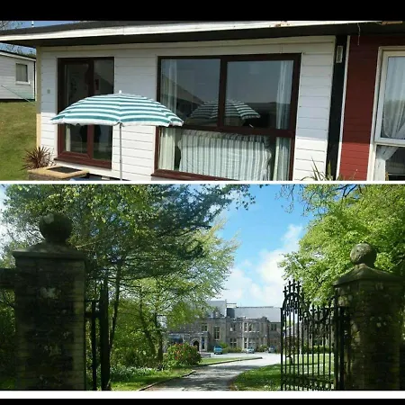 20 The Manor, Penstowe Holiday Park, Bude בקתה *